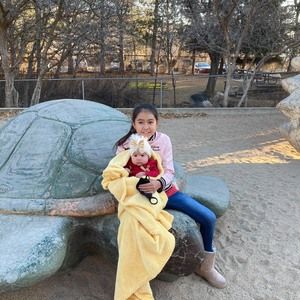 Meet your Posher, Connie